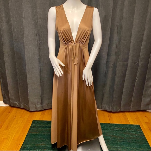 Vanity Fair Other - Gorgeous! Vintage Vanity Fair Night Gown S